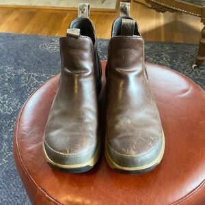 Danner Pub Garden Waterproof Chelsea Boots